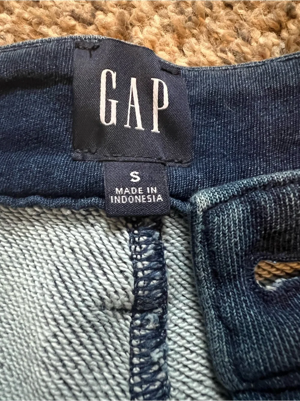 GAP women’s matching set - shorts and jacket